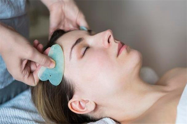 秀丝顿植物养发馆加盟之生发的好办法